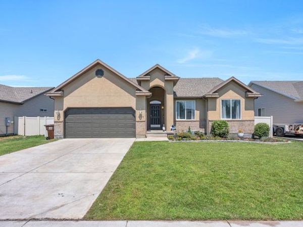 4613 E BRIDLEWAY RD , Eagle Mountain, UT 84005