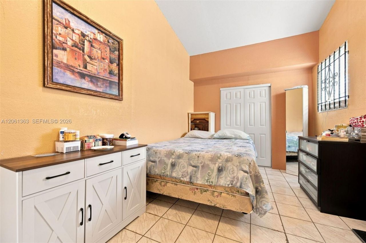2439 Mayo St, Hollywood, FL 33020 Photo