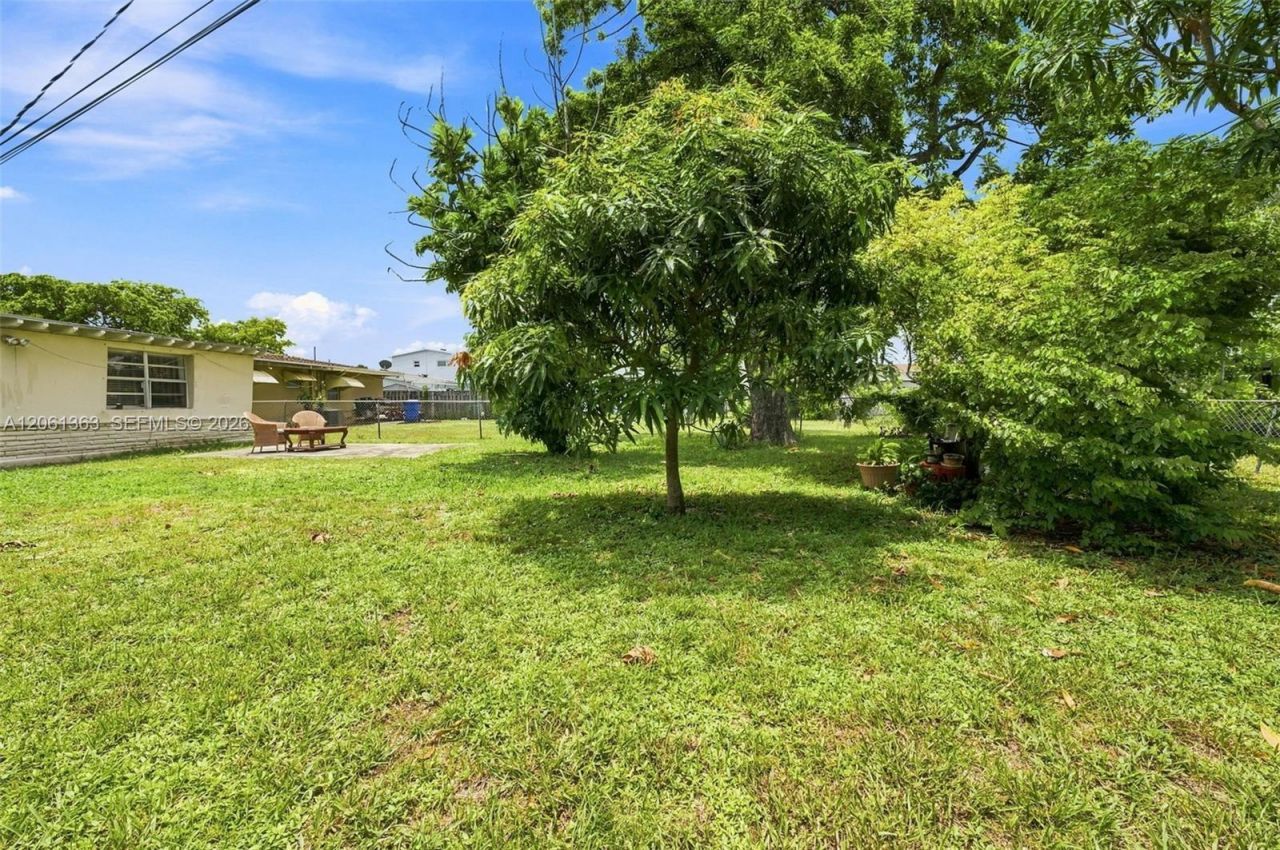 2439 Mayo St, Hollywood, FL 33020 Photo