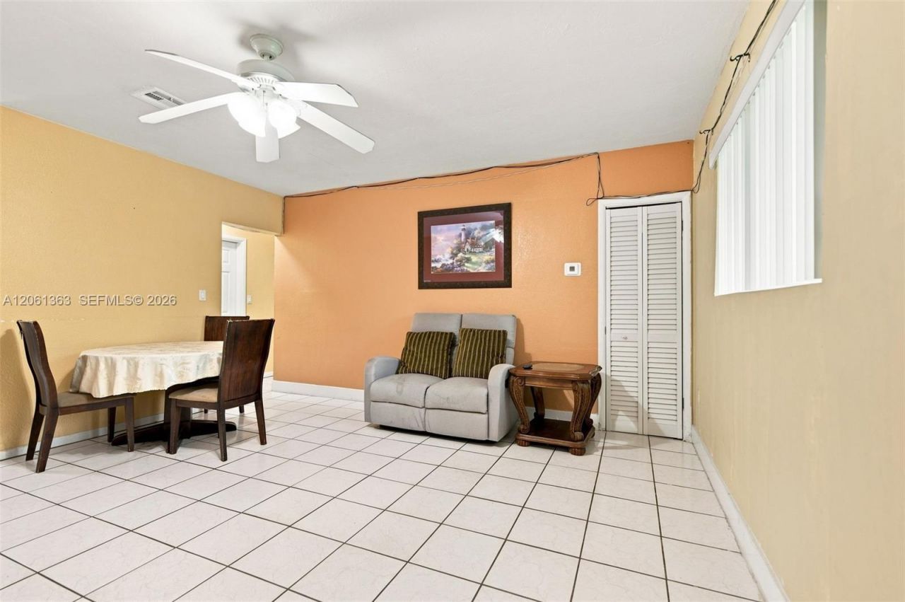 2439 Mayo St, Hollywood, FL 33020 Photo
