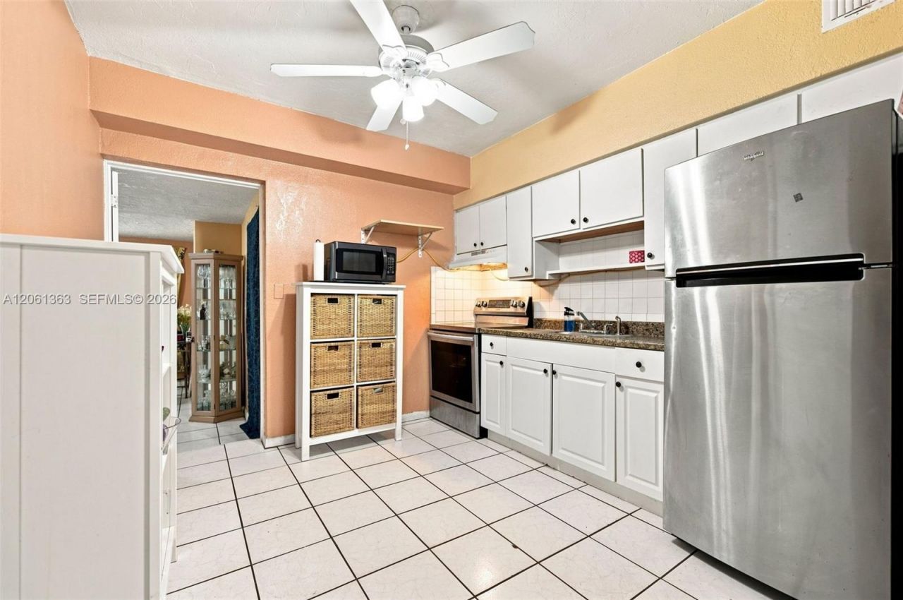 2439 Mayo St, Hollywood, FL 33020 Photo
