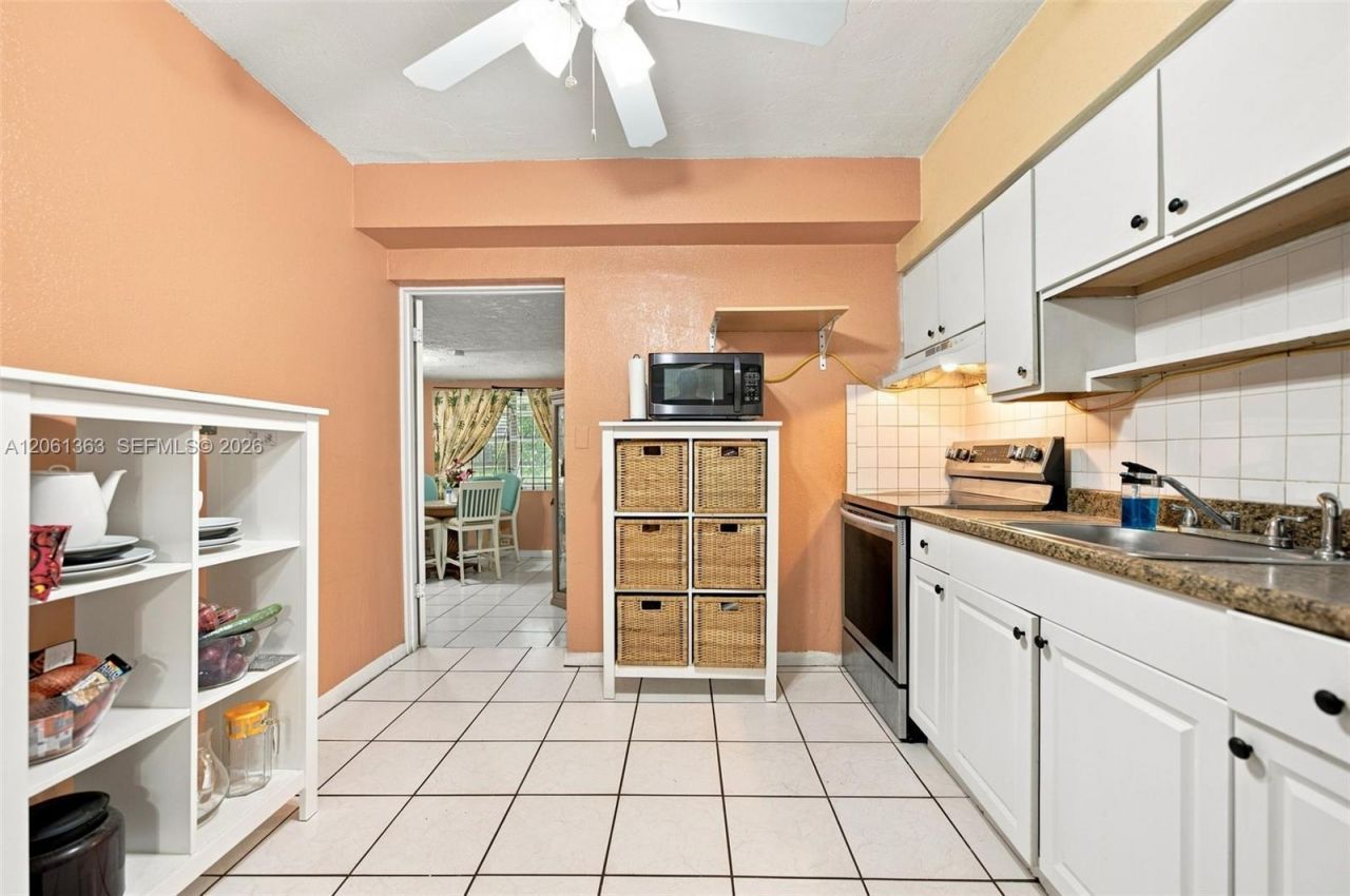 2439 Mayo St, Hollywood, FL 33020 Photo