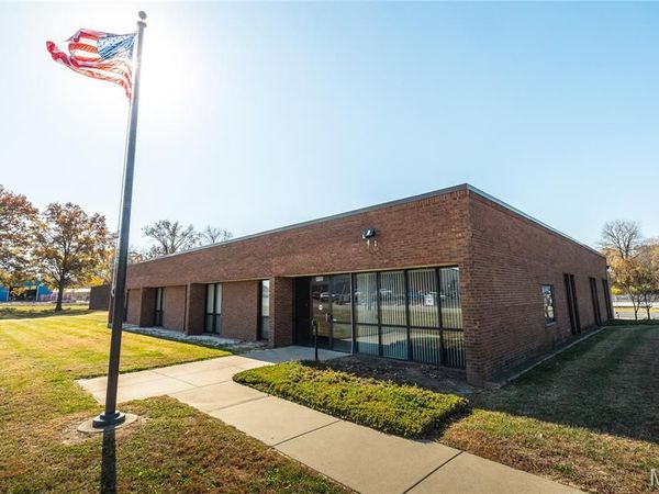 4436 Industrial Drive , Godfrey, IL 62002