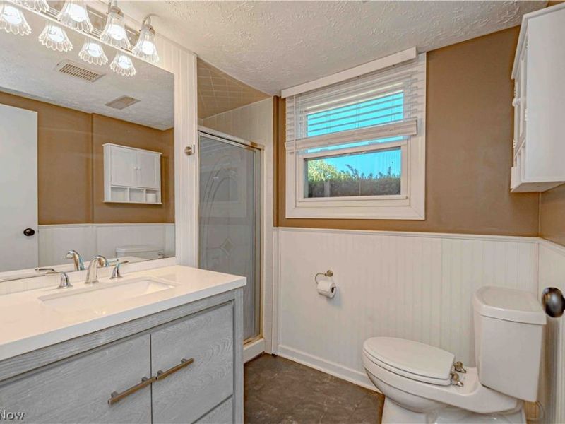 932 Richards Drive, Louisville, OH 44641 Photo 14