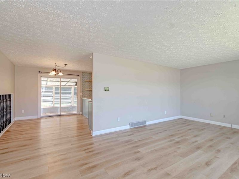 932 Richards Drive, Louisville, OH 44641 Photo 16