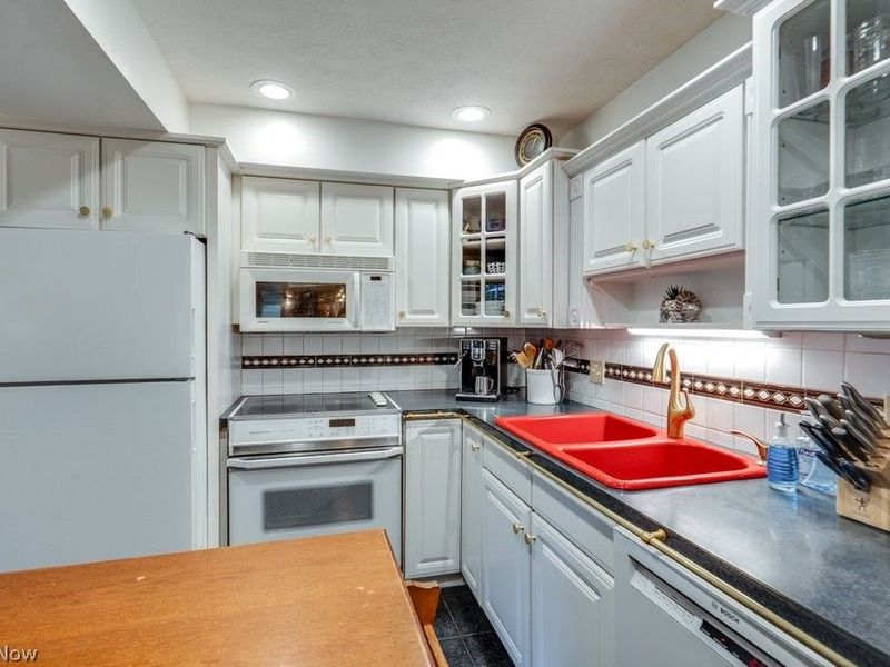 1265 Wednesbury Circle, Unit 3A, Akron, OH 44313 Photo 23