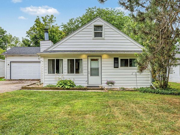 6315 Bishop Road, Lansing, MI 48911