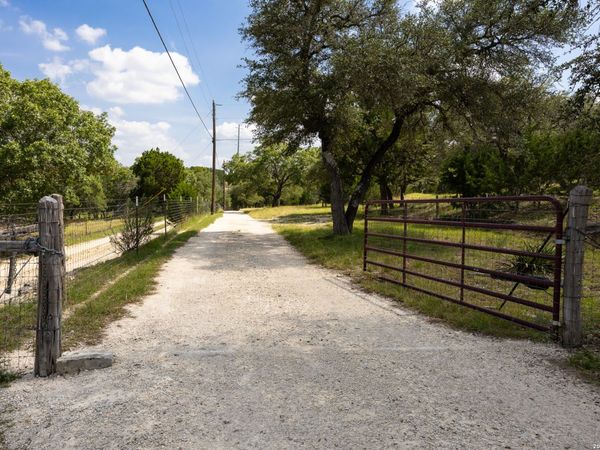 368 Fm 1376, Boerne, TX 78006