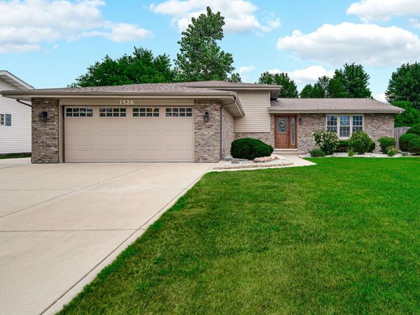 1526 Clover Lane , Schererville, IN 46375