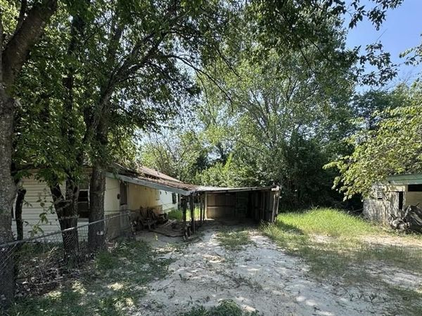 210 Oak Run , Whitney, TX 76692