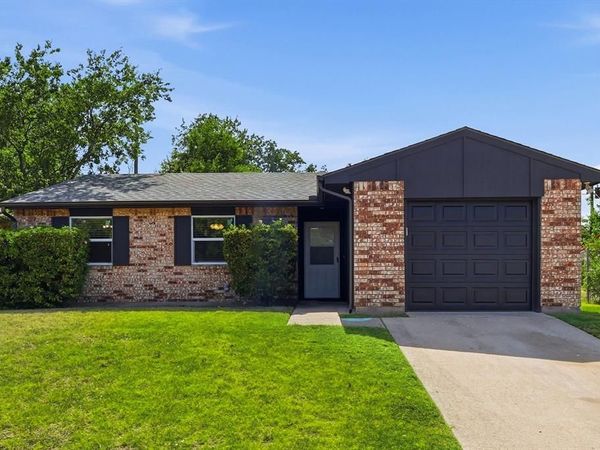 1211 Aspen Drive, Duncanville, TX 75116