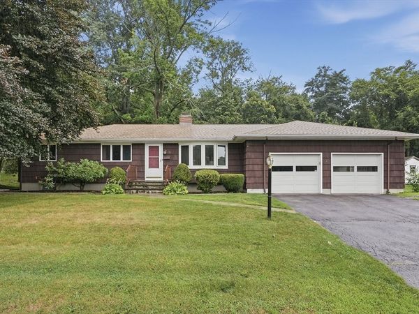52 Thornton Road, Worcester, MA 01606