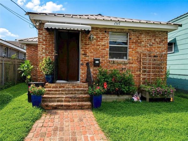 2617 DANNEEL Street , New Orleans, LA 70113