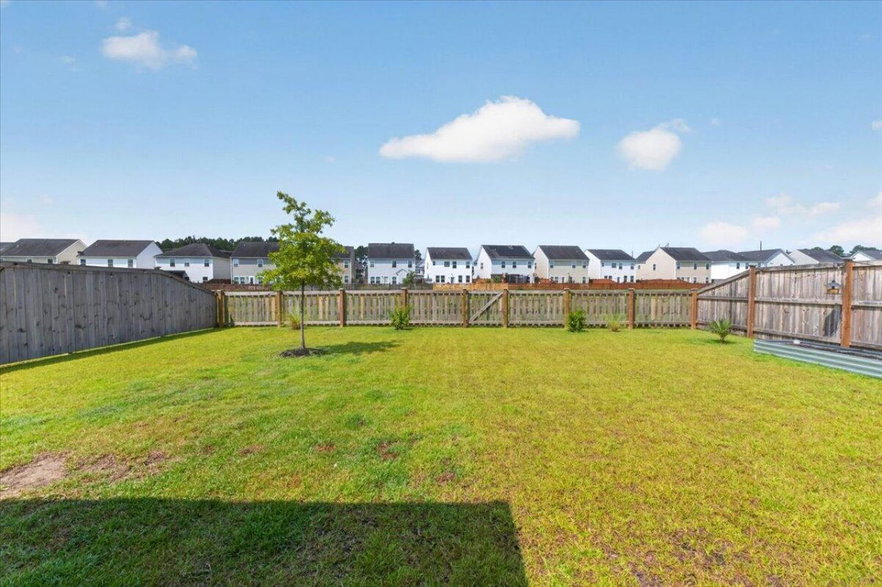 711 Willow Bark Court Photo 32
