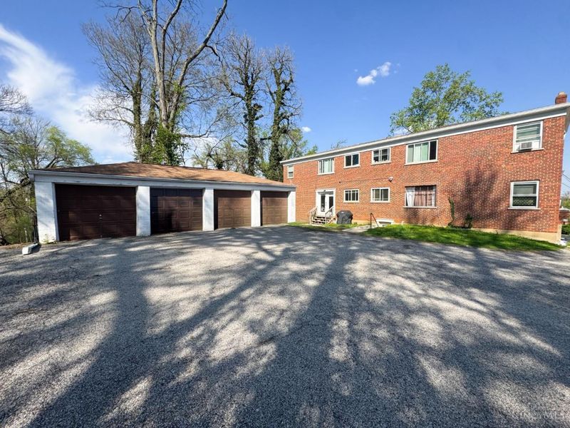1735 Sutton Avenue, Cincinnati, OH 45230 Photo 52