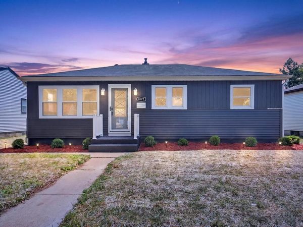 8127 W Glen AVENUE, Milwaukee, WI 53216