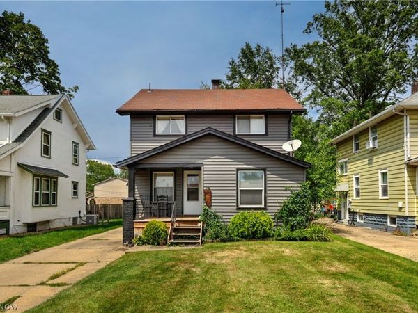 1529 Longfellow Court NE, Warren, OH 44483