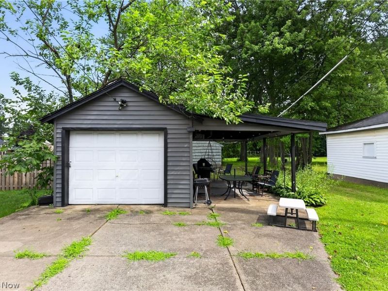 1529 Longfellow Court NE, Warren, OH 44483 Photo 22