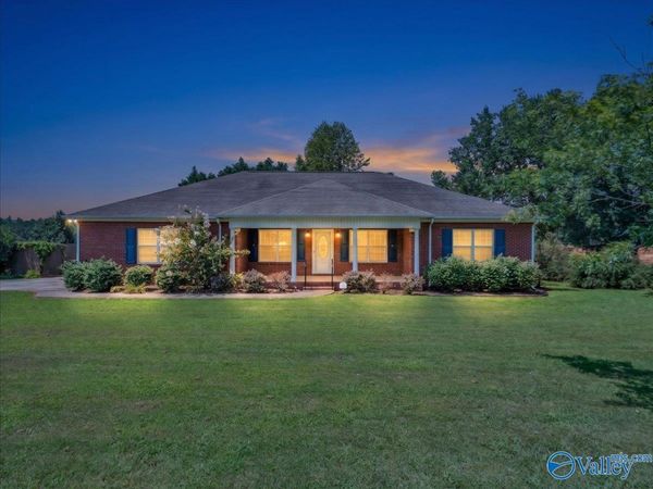 1008 Cimarron Drive, Scottsboro, AL 35769
