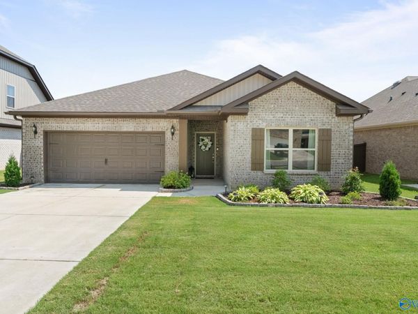 118 Waltrip Drive, Owens Cross Roads, AL 35763