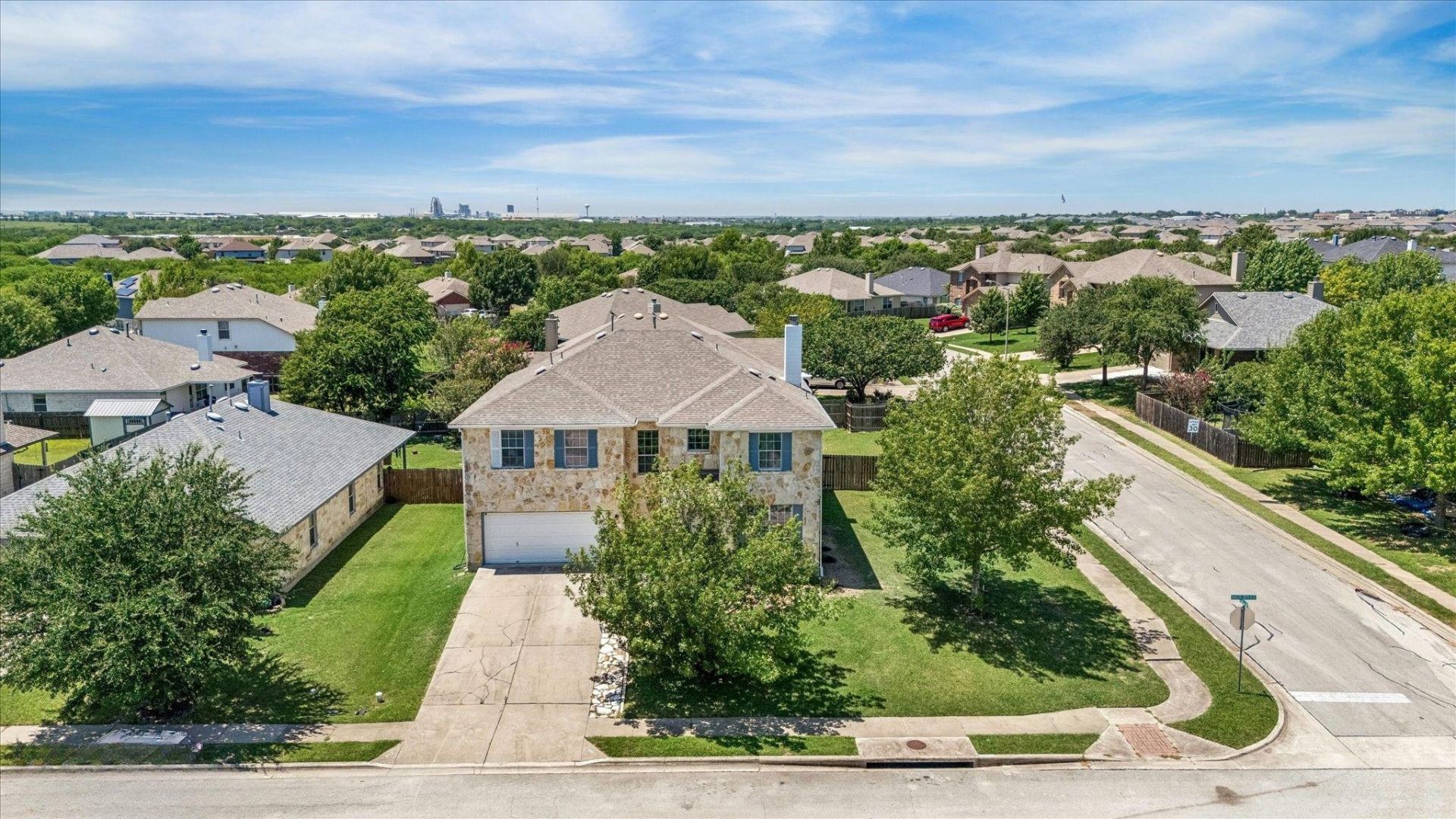 643 Shadow Creek Blvd, Buda, TX 78610 Main Photo
