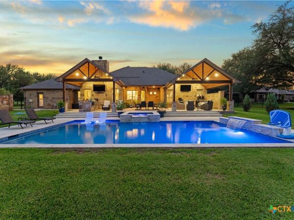 3041 Rolling Meadow Drive, Salado, TX 76571