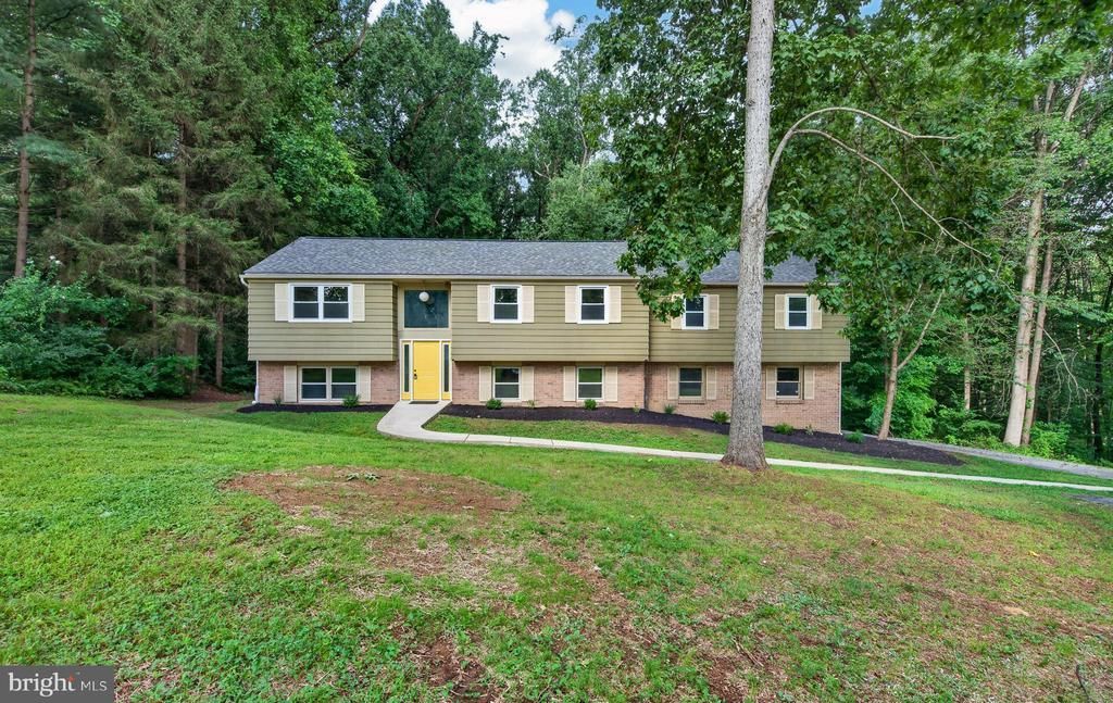 90 SCHOOLHOUSE LANE , COATESVILLE, PA 19320