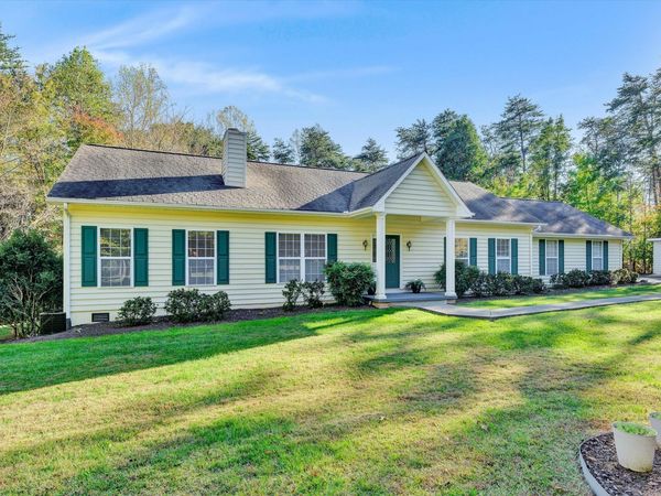 2340 Lakewood Forest RD, Moneta, VA 24121