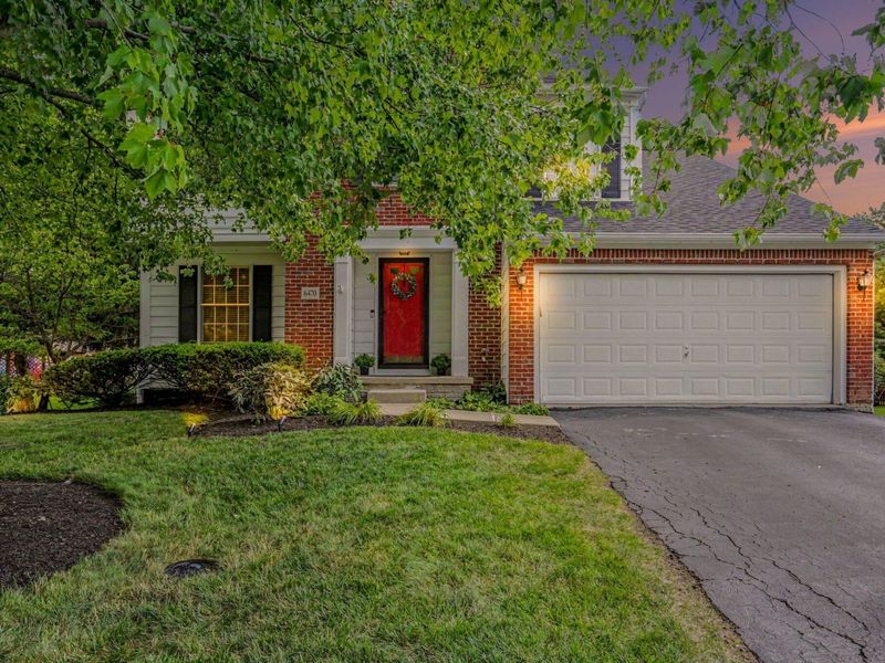 6470 Hermitage Drive, Westerville, OH 43082 Photo 2