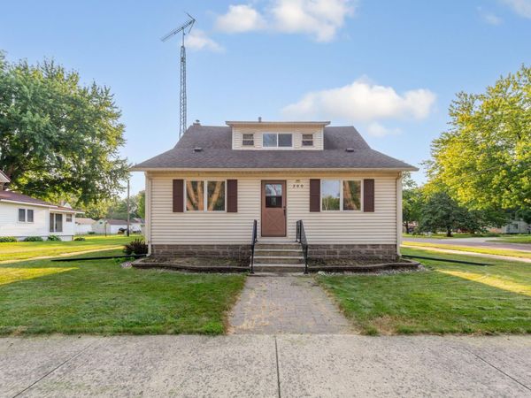 200 First Avenue SE, Mapleton, MN 56065