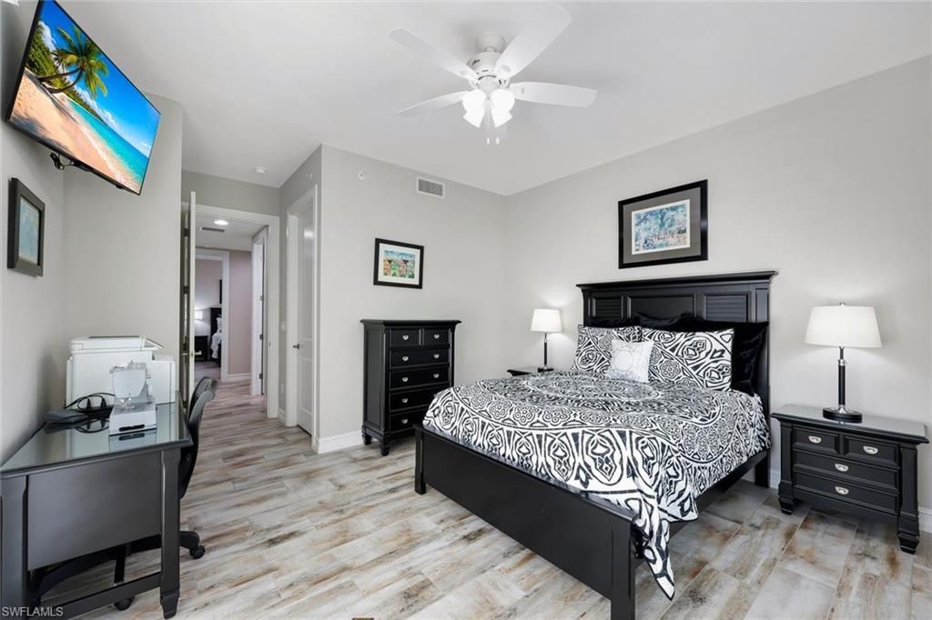 7801 Hawthorne Dr, Unit 2701, Naples, FL 34113 Photo