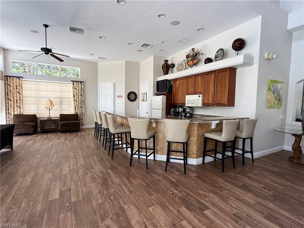 7801 Hawthorne Dr, Unit 2701, Naples, FL 34113 Photo