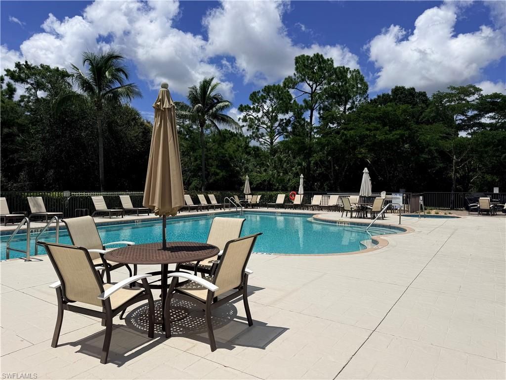 7801 Hawthorne Dr, Unit 2701, Naples, FL 34113 Photo