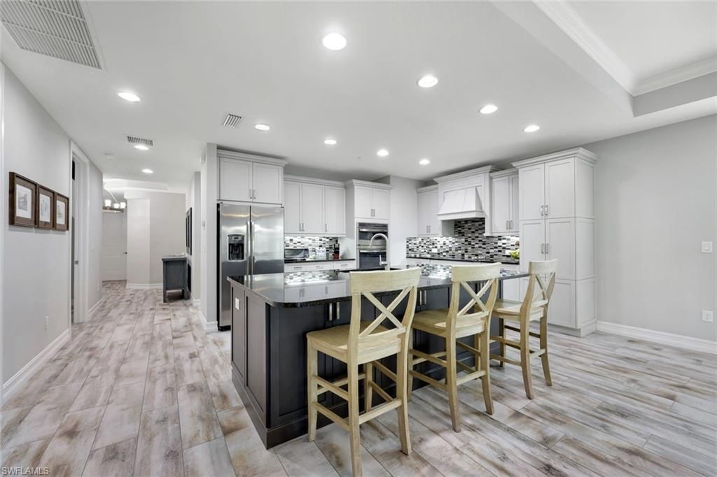 7801 Hawthorne Dr, Unit 2701, Naples, FL 34113 Photo