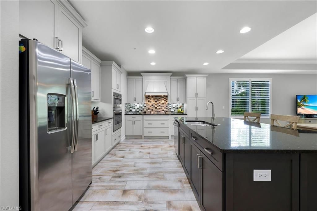 7801 Hawthorne Dr, Unit 2701, Naples, FL 34113 Photo