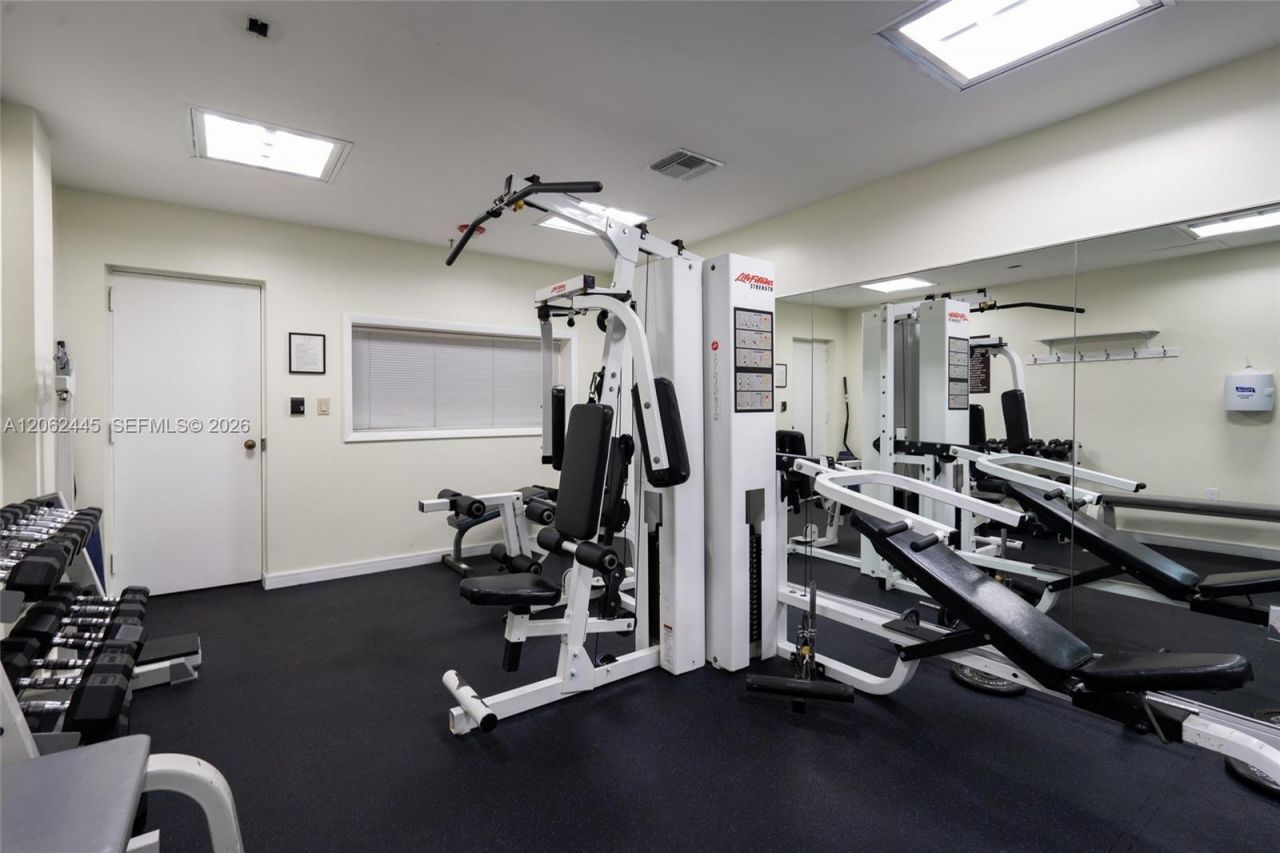 2901 S Bayshore Dr, Unit 2G, Miami, FL 33133 Photo