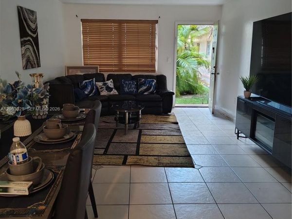 1350 NE 119th St , Unit 135006, Miami, FL 33161