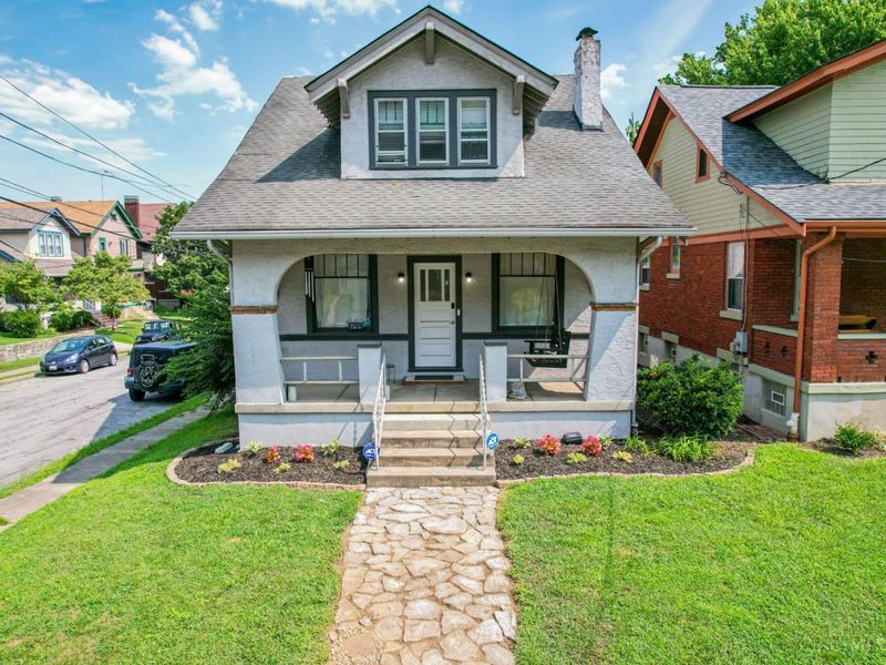 644 Clemmer Avenue, Cincinnati, OH 45219 Photo 1