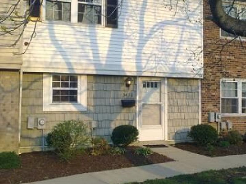3452 Amberway Court, Cincinnati, OH 45251 Photo 1