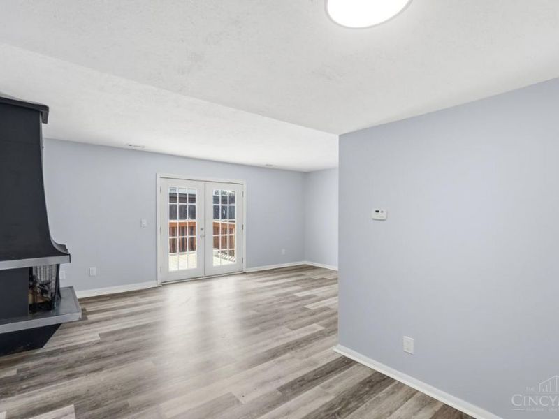 3452 Amberway Court, Cincinnati, OH 45251 Photo 13