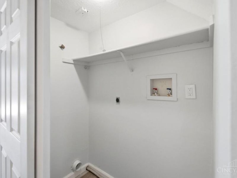 3452 Amberway Court, Cincinnati, OH 45251 Photo 20