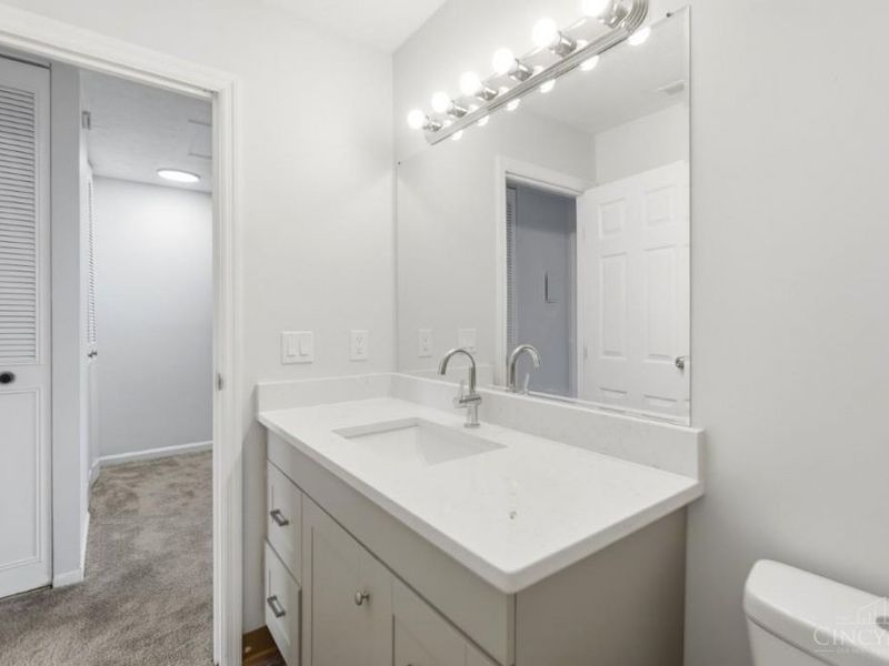 3452 Amberway Court, Cincinnati, OH 45251 Photo 30