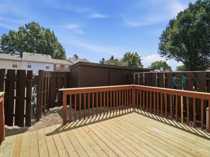 3452 Amberway Court, Cincinnati, OH 45251 Photo 38