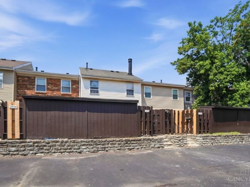 3452 Amberway Court, Cincinnati, OH 45251 Photo 42