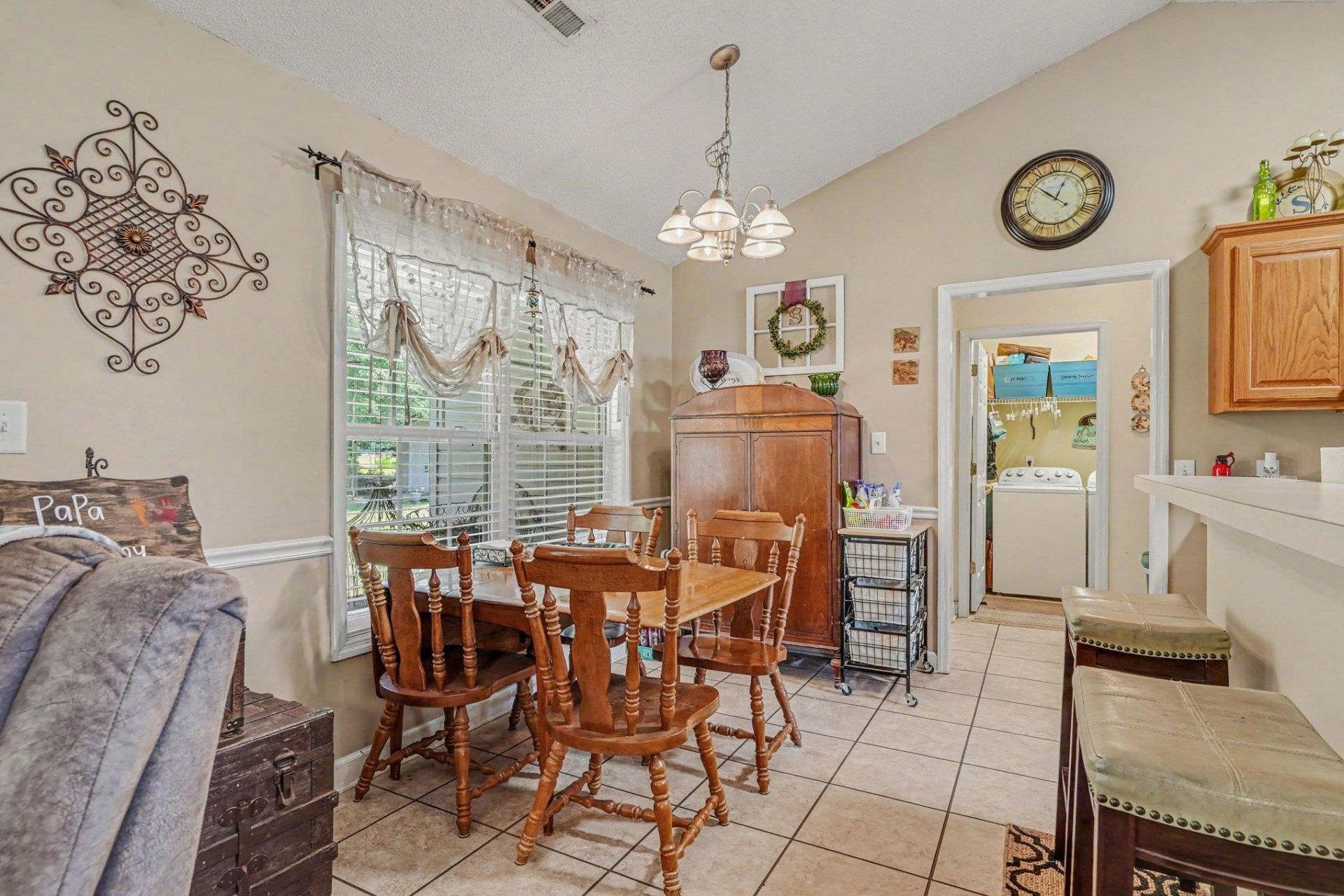 321 Corinne Ln.  Photo 8