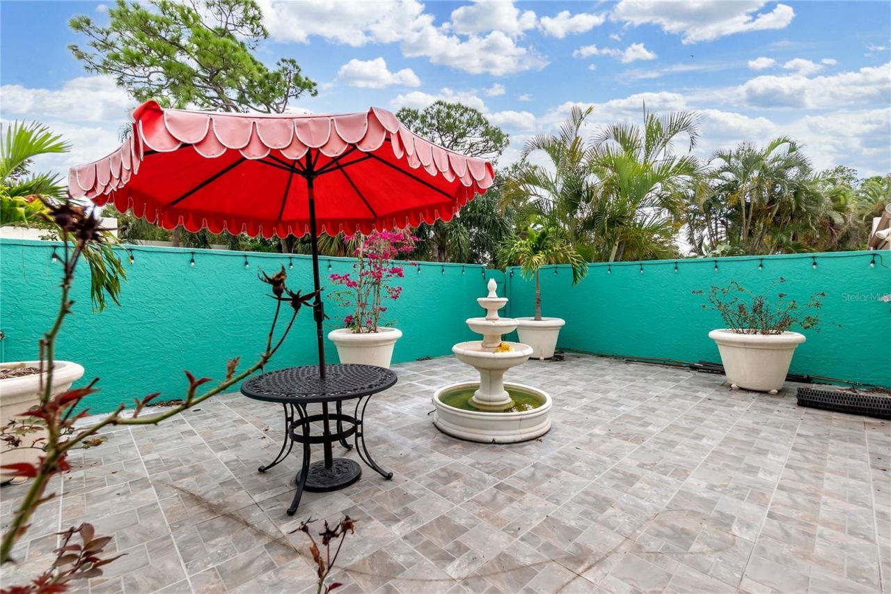 511 Lakeside Drive, Unit 511, Bradenton, FL 34210 Photo