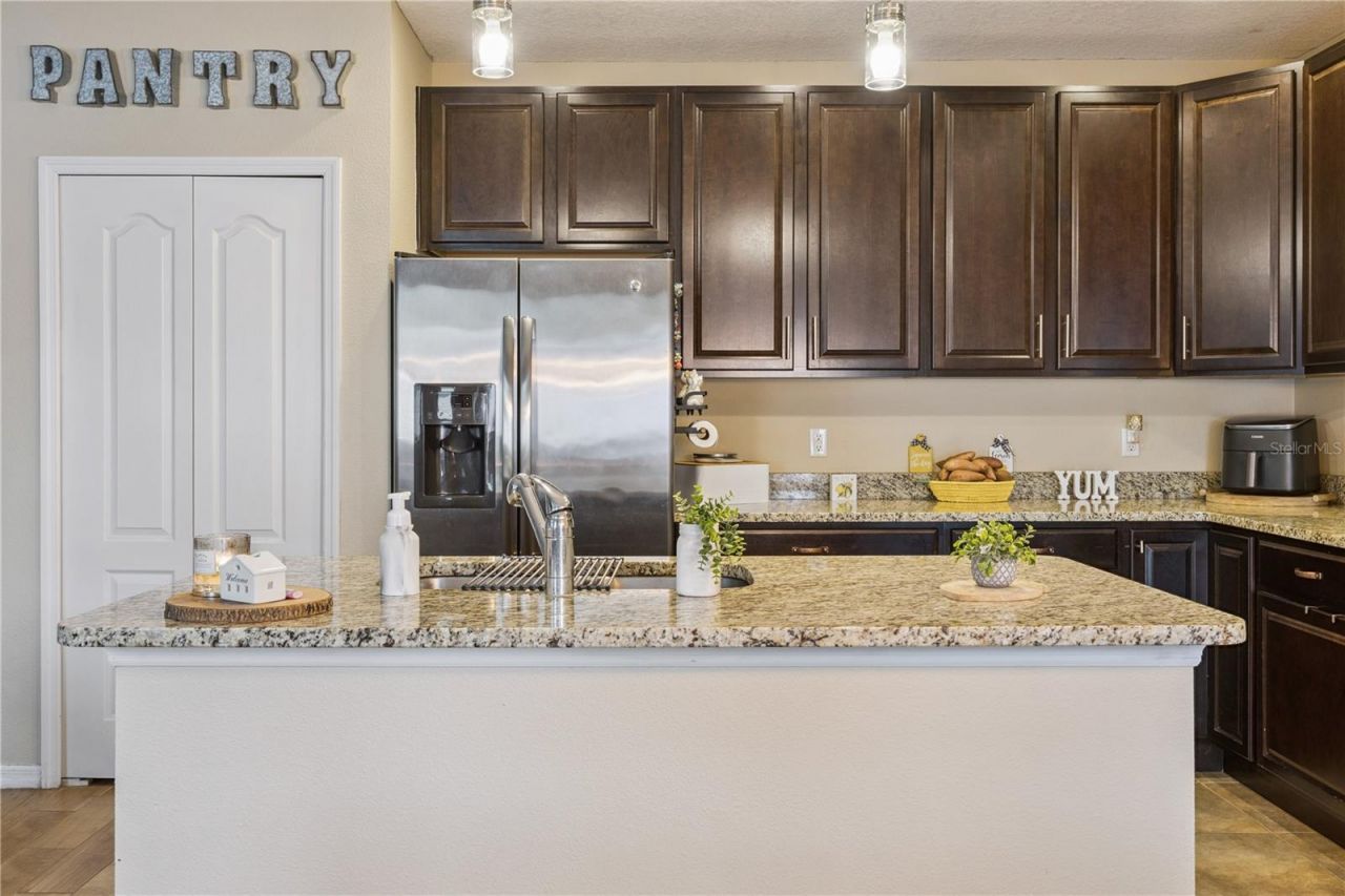 2541 Martins Run , Tavares, FL 32778 Photo