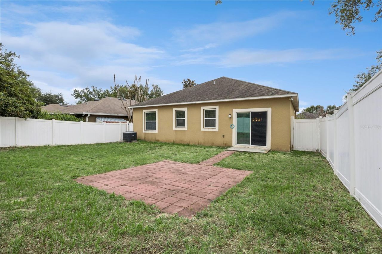 2541 Martins Run , Tavares, FL 32778 Photo