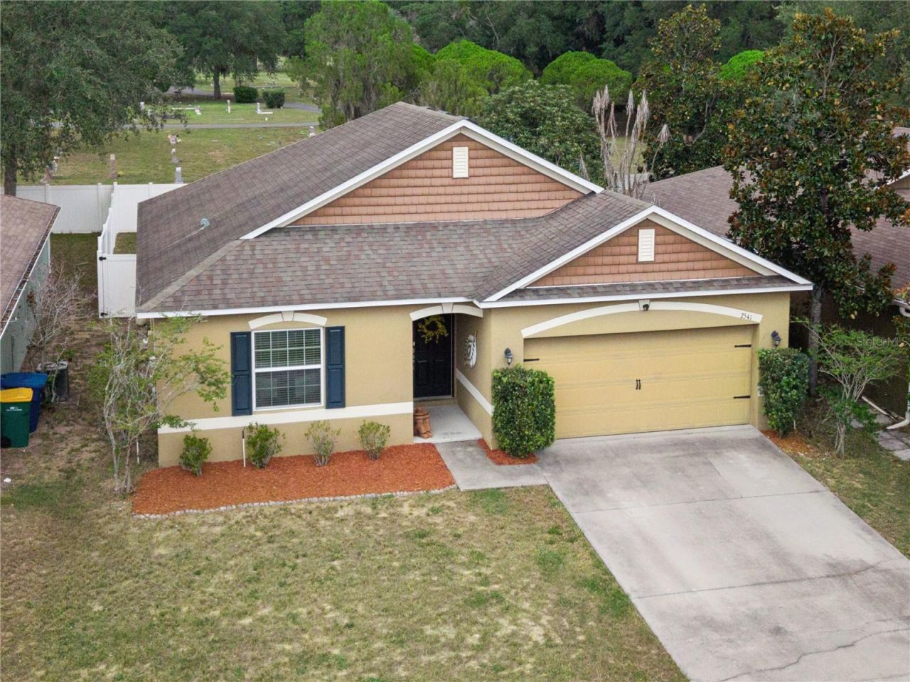 2541 Martins Run , Tavares, FL 32778 Photo