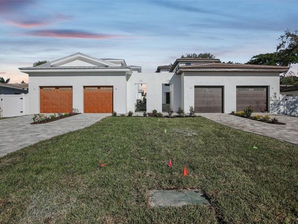 126 RICARDO WAY NE, ST PETERSBURG, FL 33704